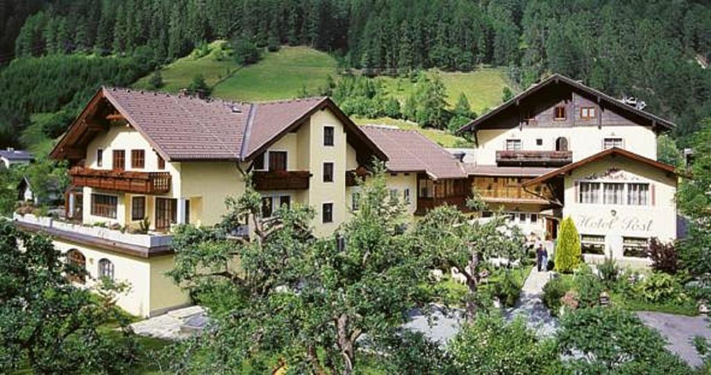Hotel Post Großkirchheim Exterior foto